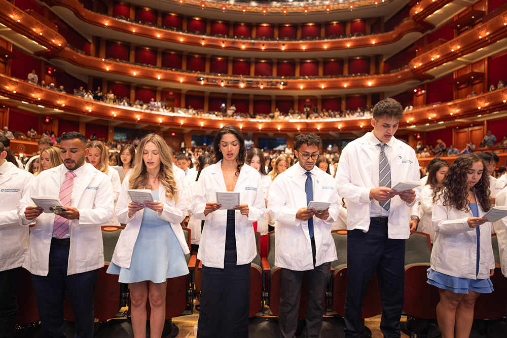 HMSOM students at white coat ceremony